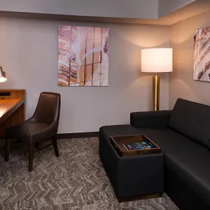 Hotel Springhill By Marriott North Shore ***