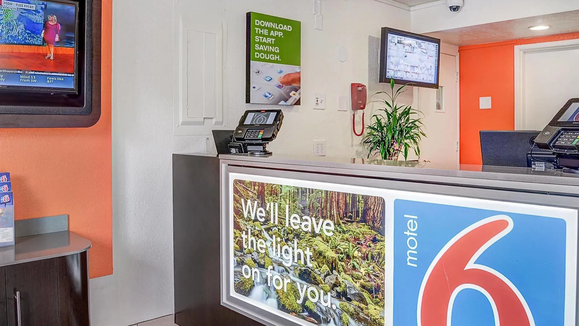 ** Hotel Motel 6-Portland, Or - Central United States