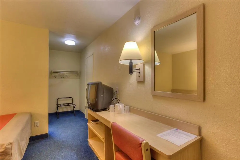 Motel 6-Portland, Or - Central