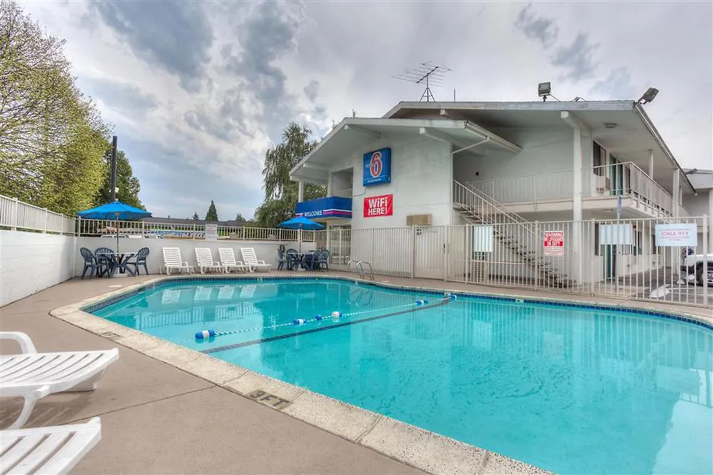 Hotel Motel 6-Portland, Or - Central